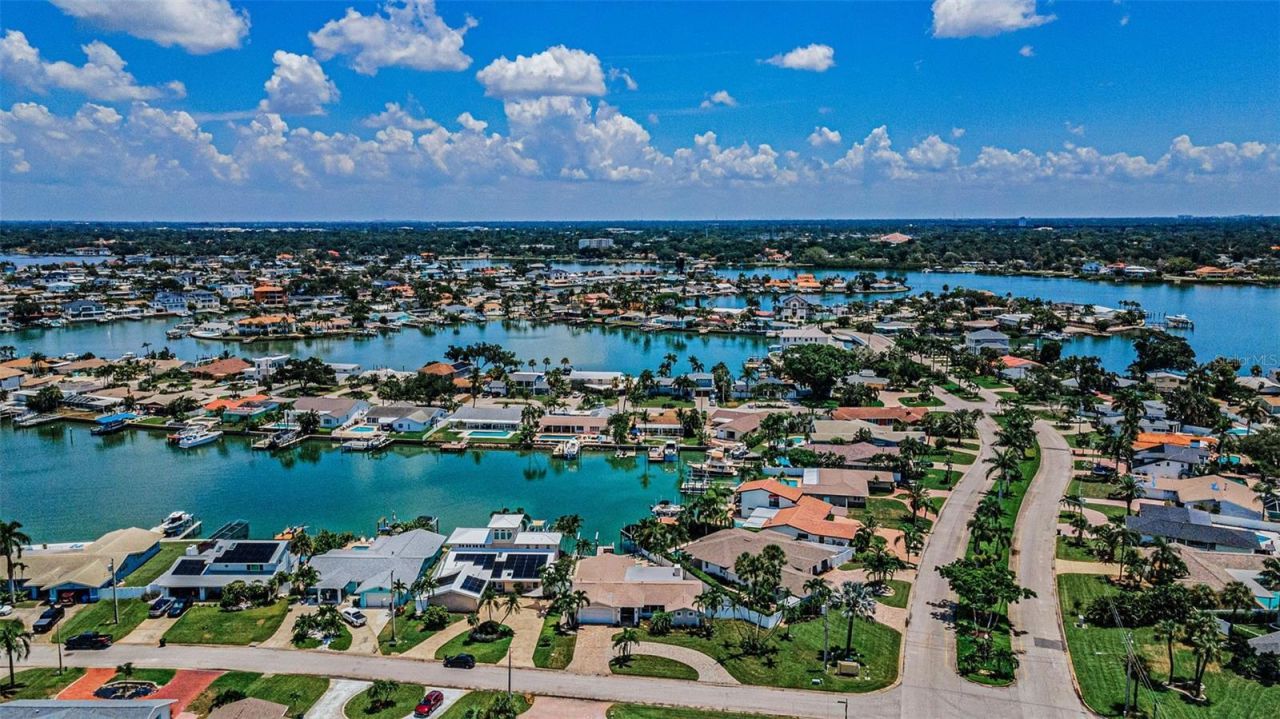 7901 10th Avenue S, Saint Petersburg, FL 33707 Photo