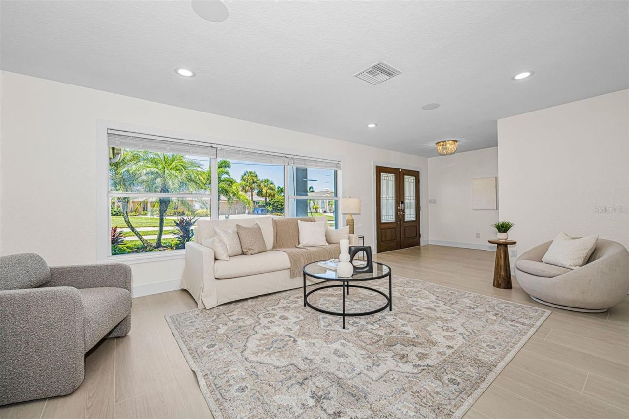 7901 10th Avenue S, Saint Petersburg, FL 33707 Photo