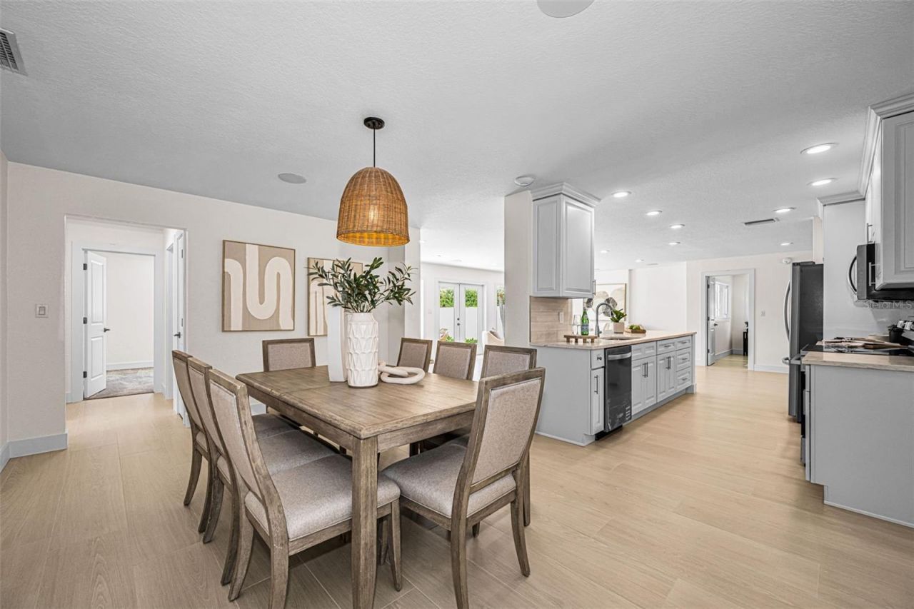7901 10th Avenue S, Saint Petersburg, FL 33707 Photo