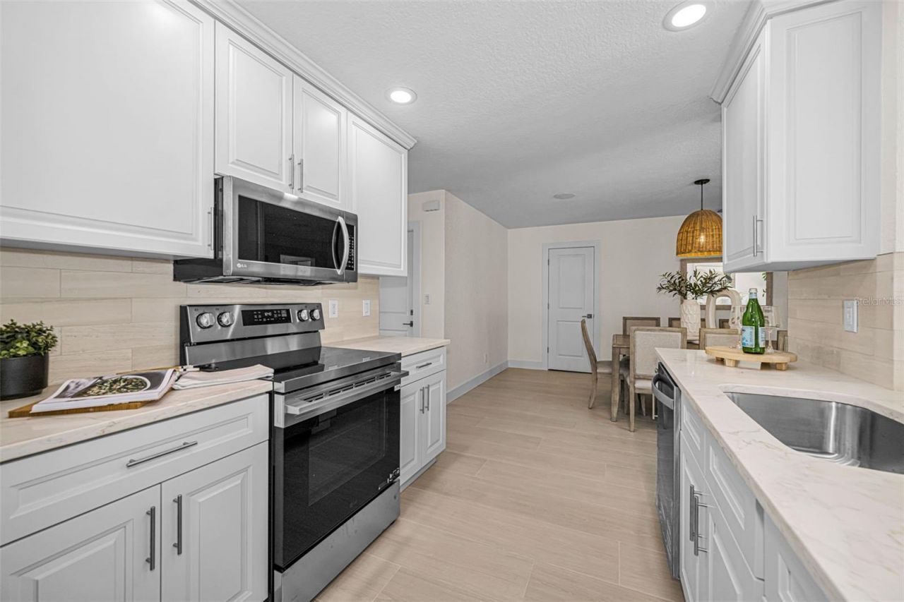 7901 10th Avenue S, Saint Petersburg, FL 33707 Photo