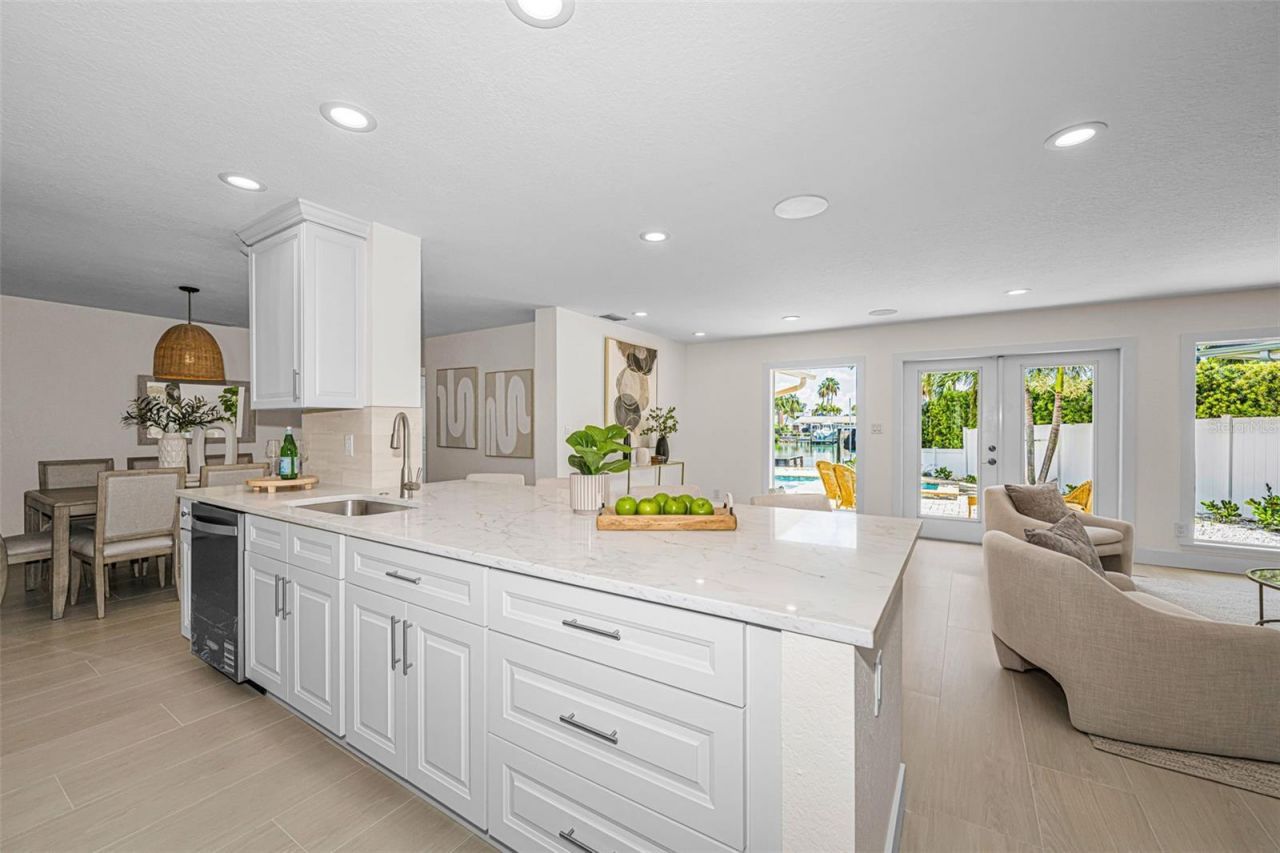 7901 10th Avenue S, Saint Petersburg, FL 33707 Photo