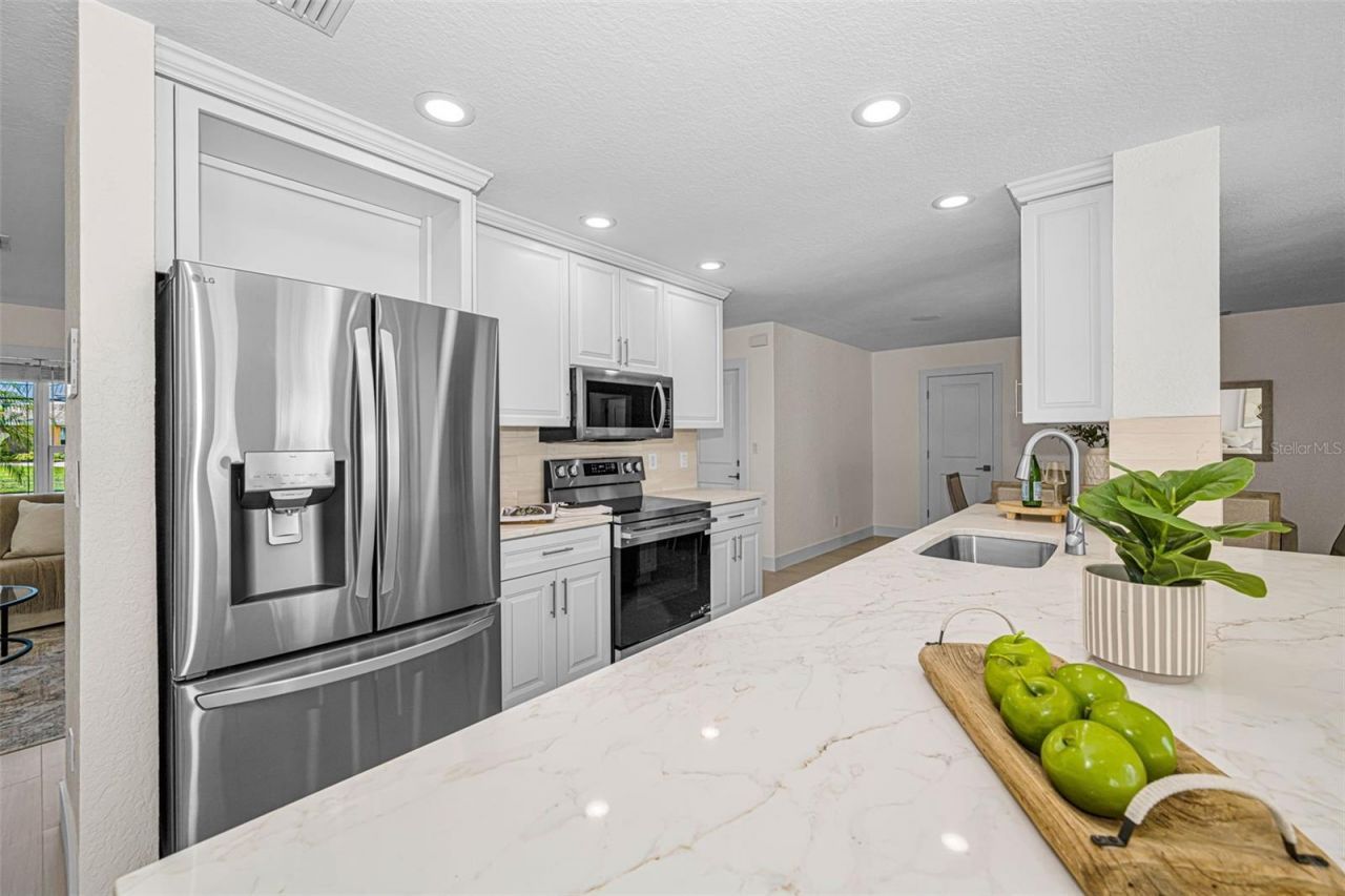 7901 10th Avenue S, Saint Petersburg, FL 33707 Photo