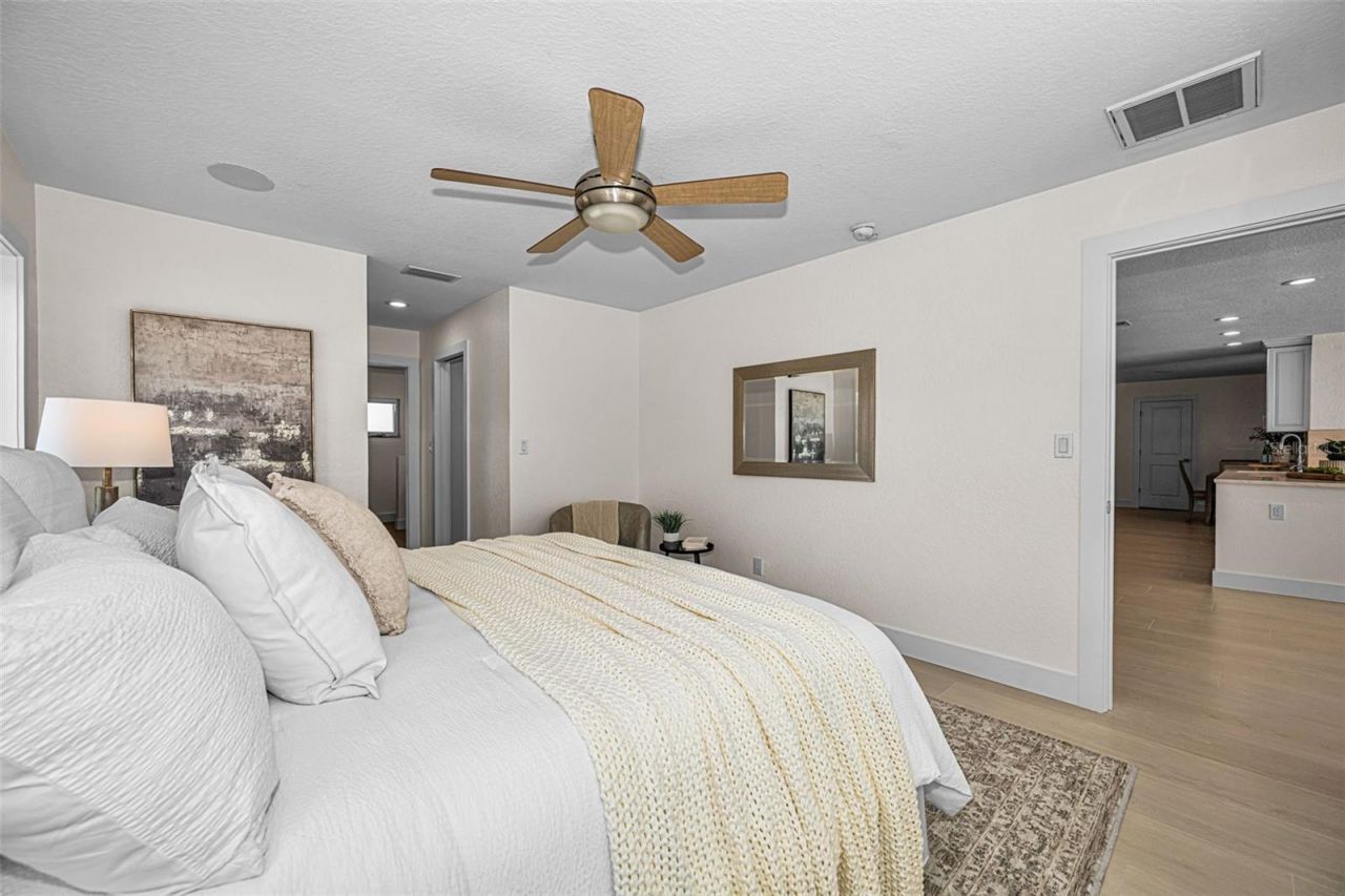 7901 10th Avenue S, Saint Petersburg, FL 33707 Photo