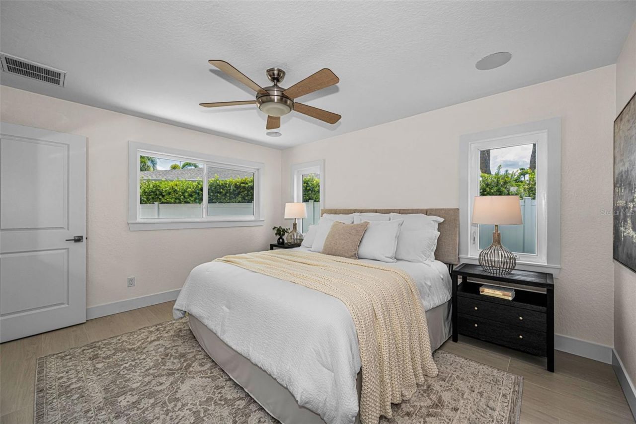 7901 10th Avenue S, Saint Petersburg, FL 33707 Photo