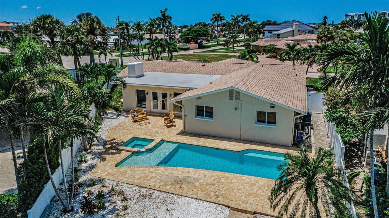 7901 10th Avenue S, Saint Petersburg, FL 33707 Photo