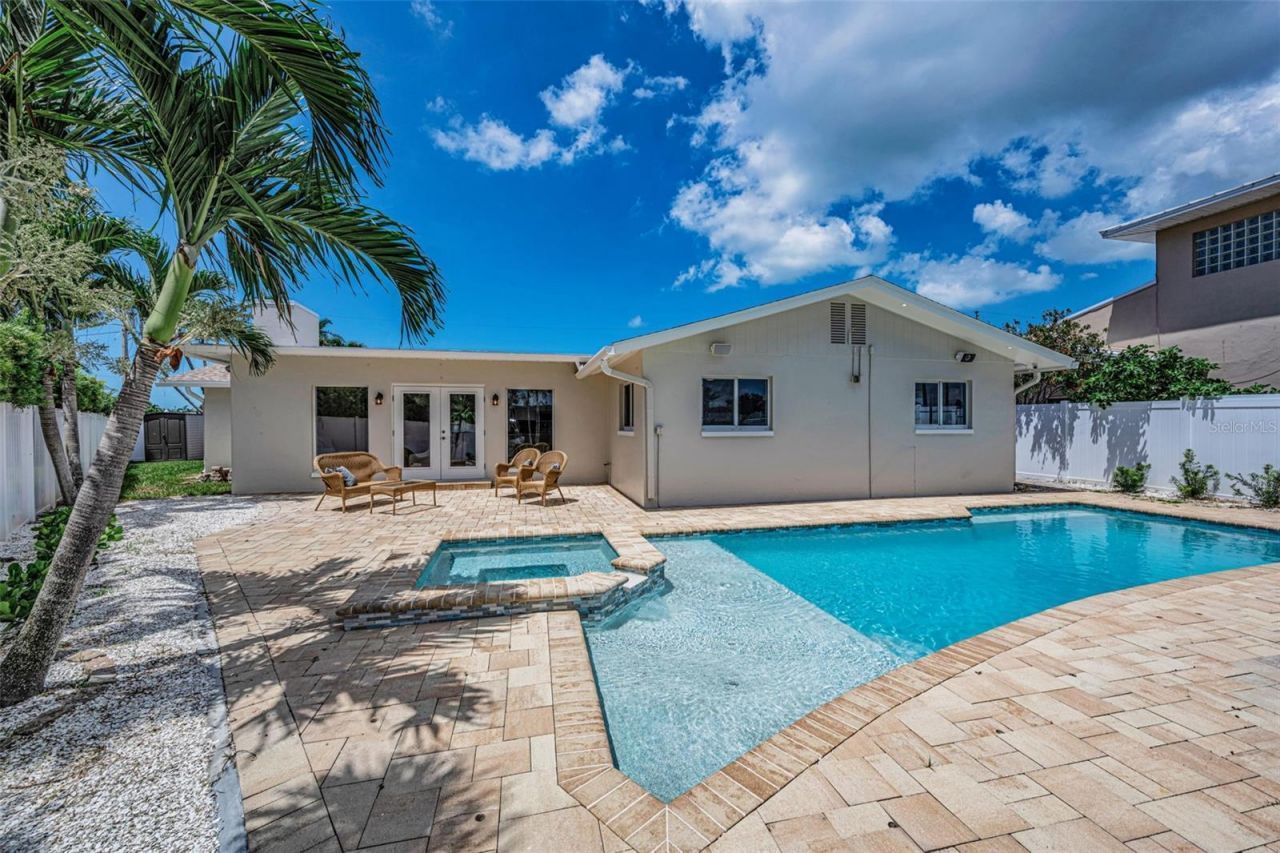 7901 10th Avenue S, Saint Petersburg, FL 33707 Photo