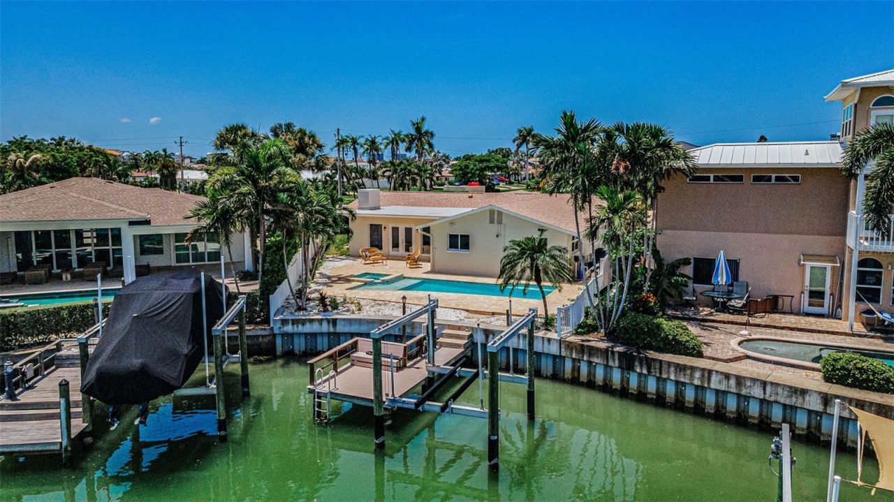 7901 10th Avenue S, Saint Petersburg, FL 33707 Photo