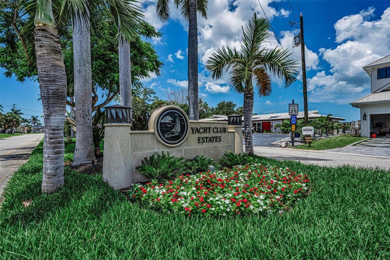 7901 10th Avenue S, Saint Petersburg, FL 33707 Photo