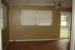 3043 Meadowbrook Dr. photo 4