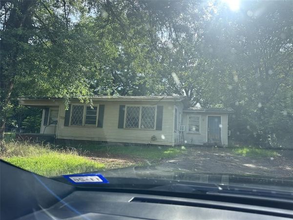 107 Mountain View Drive , Daingerfield, TX 75638