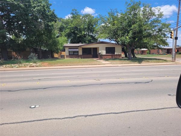 3500 N 10th Street , Abilene, TX 79603