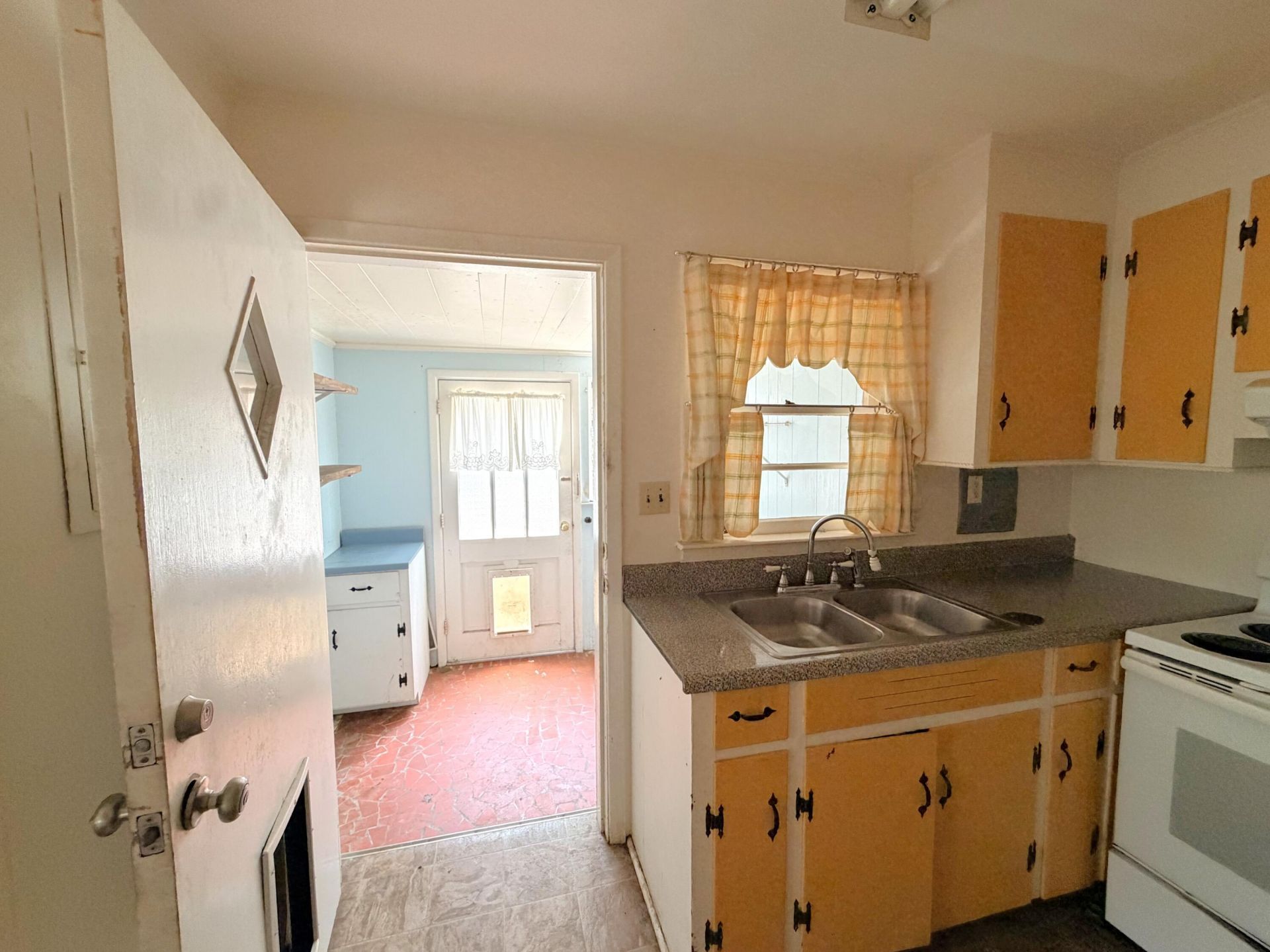 35 Myrick Street Photo 20