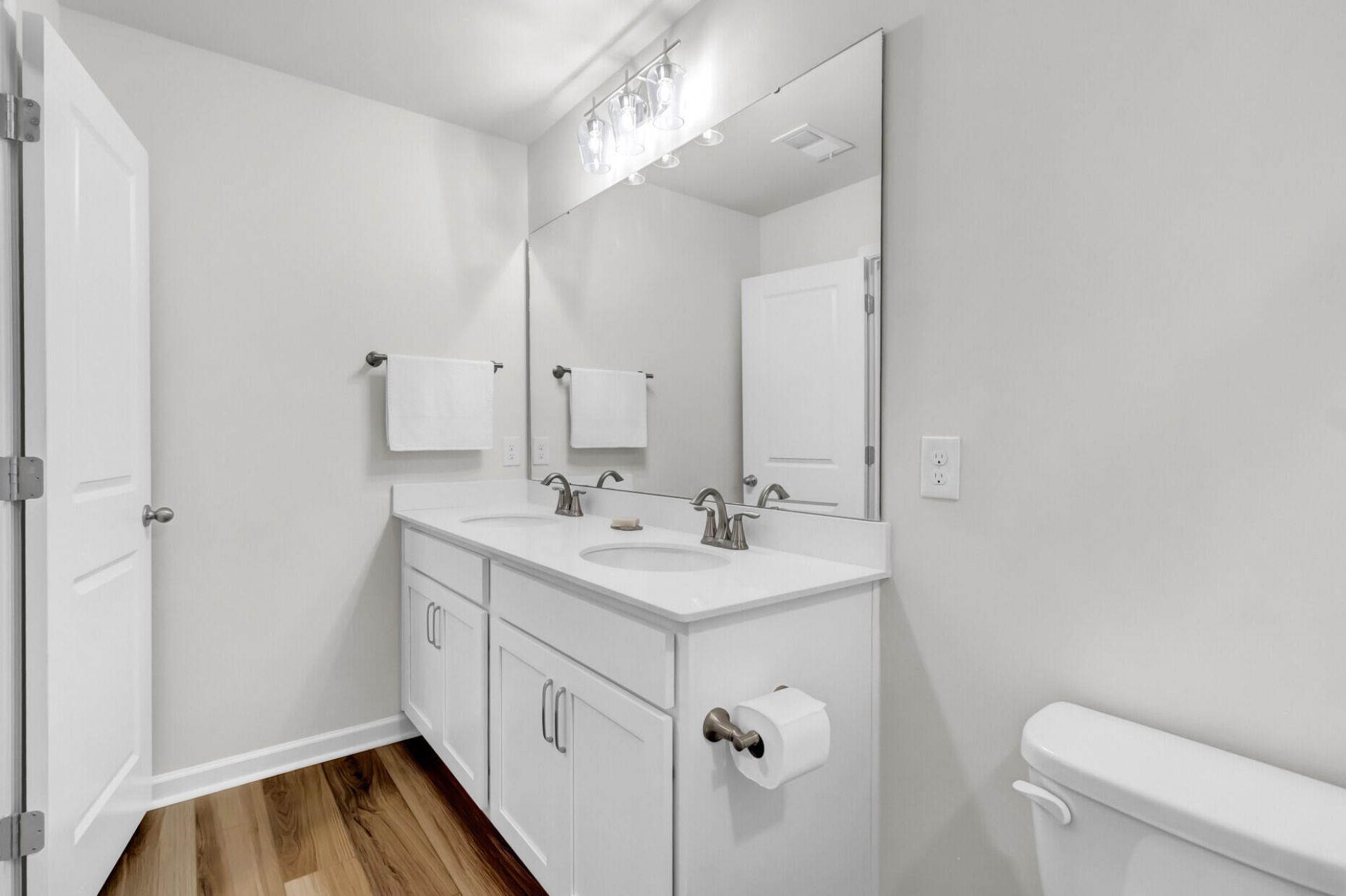 3207 Safe Harbor Way Photo 31