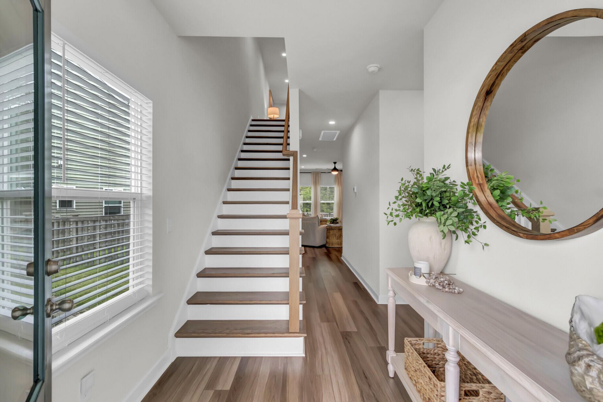 3207 Safe Harbor Way Photo 5