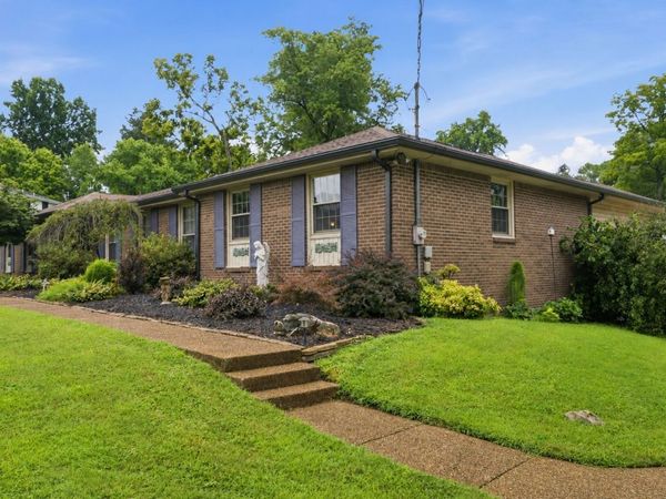 402 Ellington Dr , Franklin, TN 37064