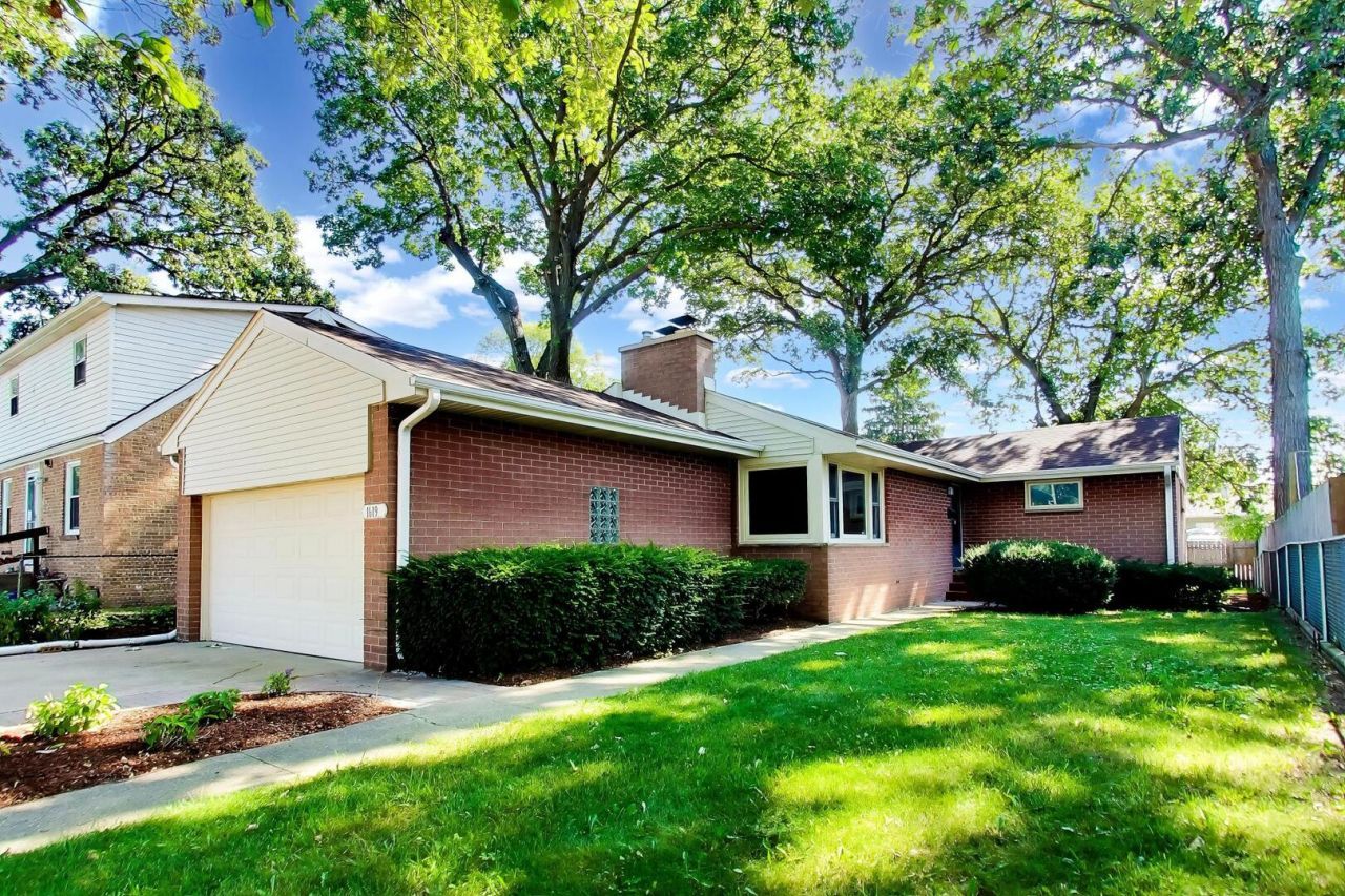 1619 Elizabeth Avenue, North Chicago, IL 60064 Main Photo
