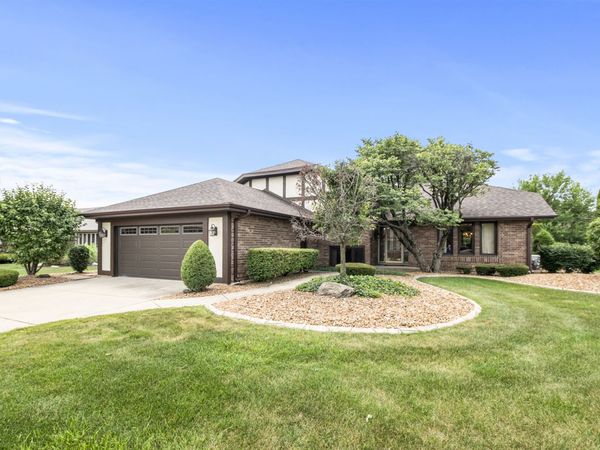 8247 Shipston Street, Orland Park, IL 60462