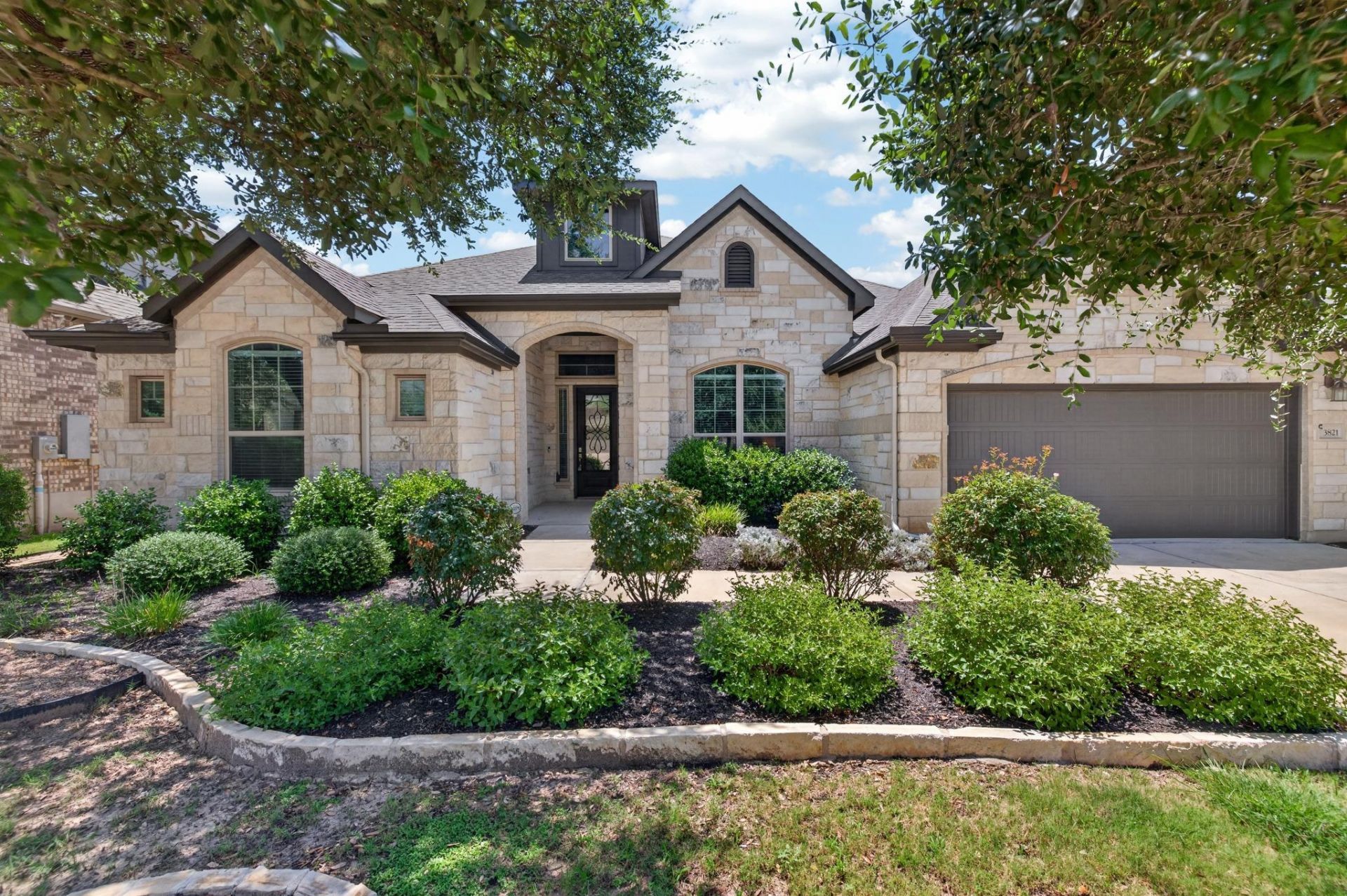 3821 Lombard St, Round Rock, TX 78681 Main Photo