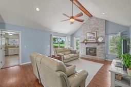 37 Jawol Drive photo 4