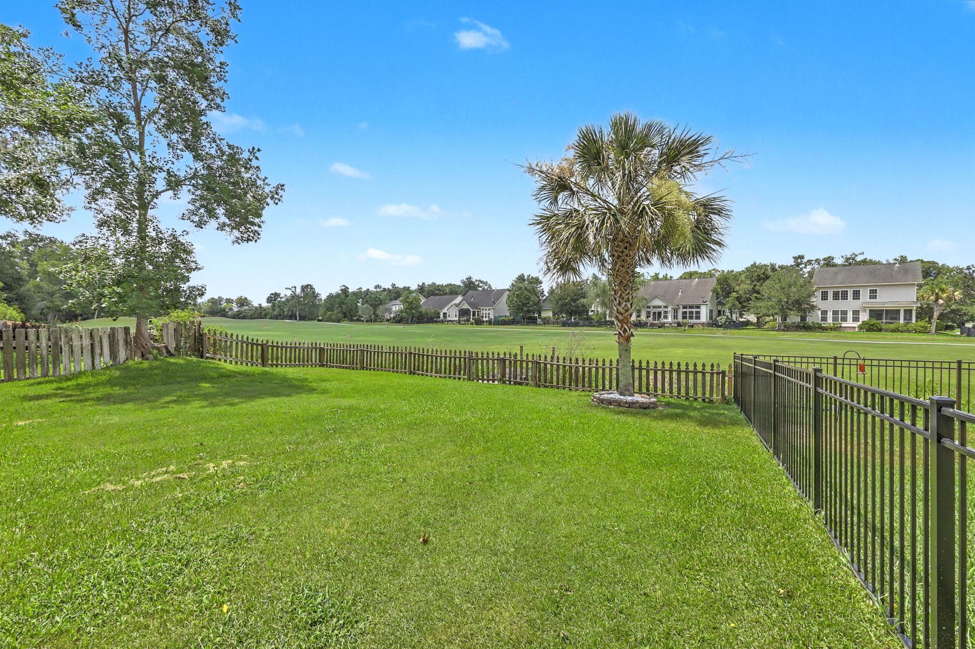 37 Jawol Drive Photo 9