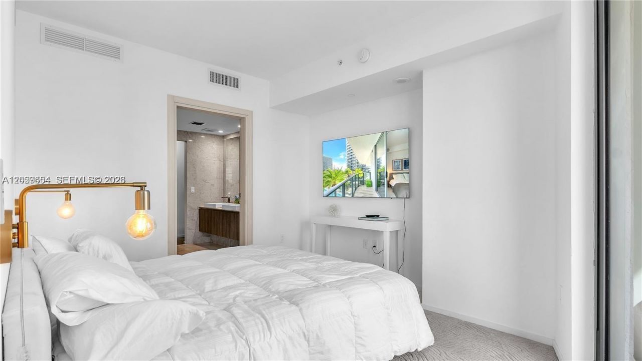 801 S Miami Ave, Unit 1102, Miami, FL 33130 Photo