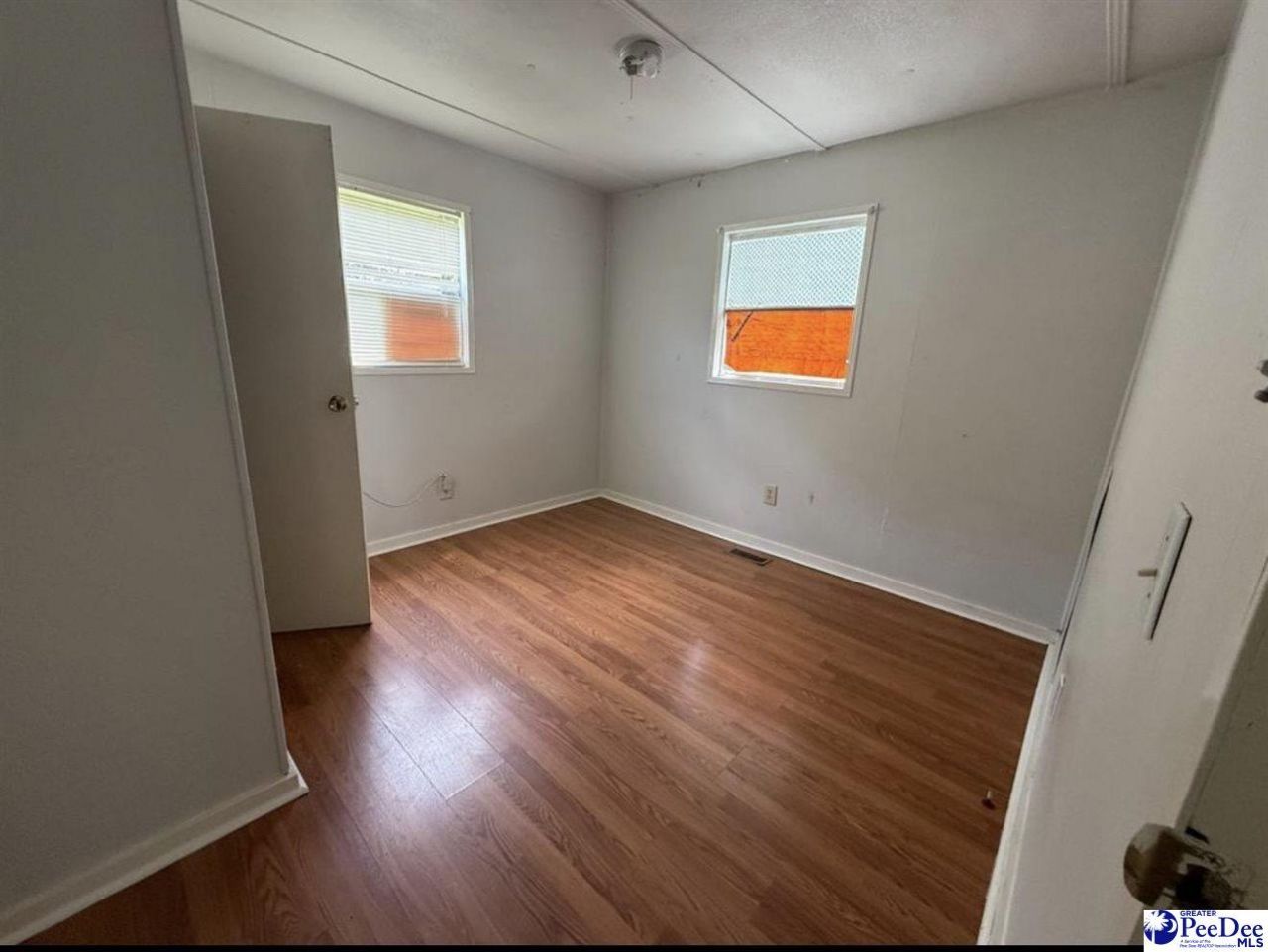 3103 Meadowbrook Dr. Photo 5