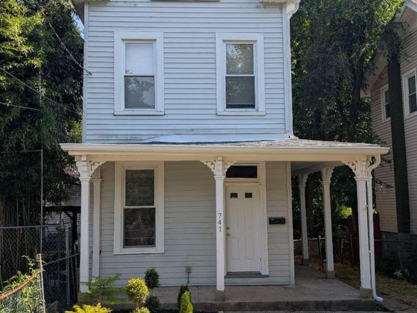 741 E Epworth Avenue, Cincinnati, OH 45232