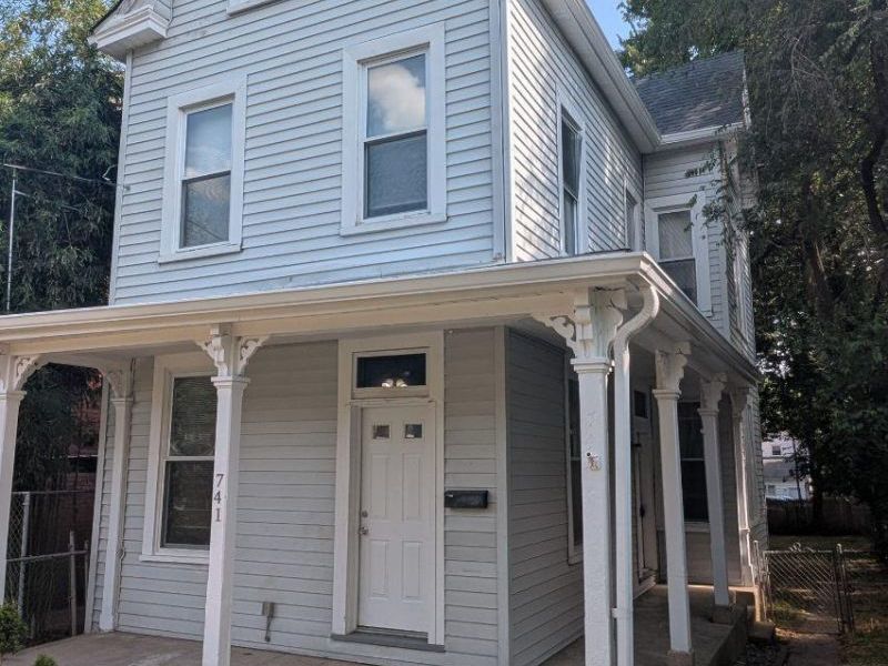 741 E Epworth Avenue, Cincinnati, OH 45232 Photo 2