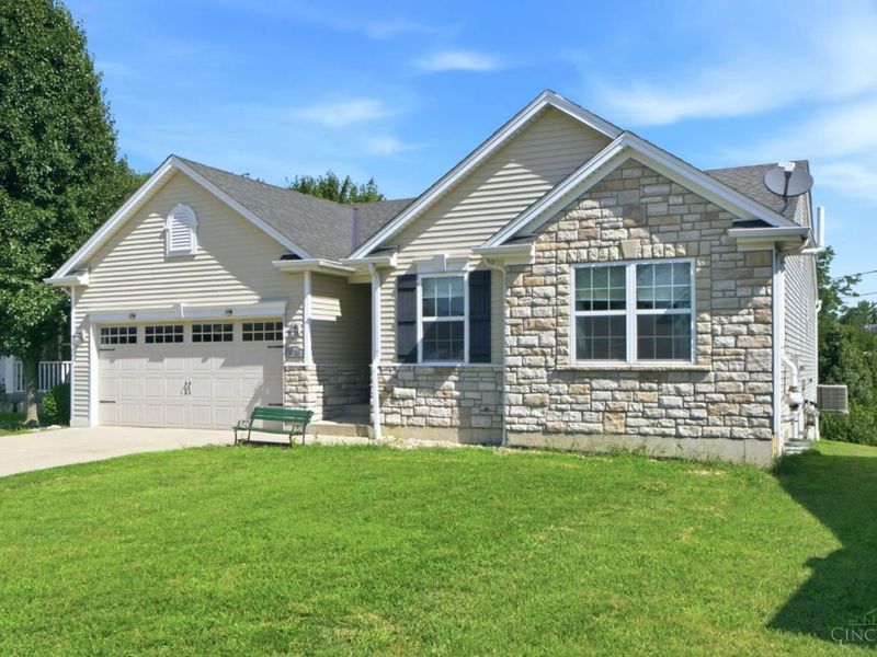 10319 Fay Lane, Colerain Township, OH 45251 Photo 2
