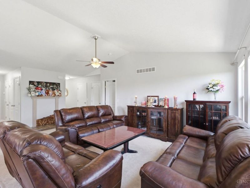 10319 Fay Lane, Colerain Township, OH 45251 Photo 5