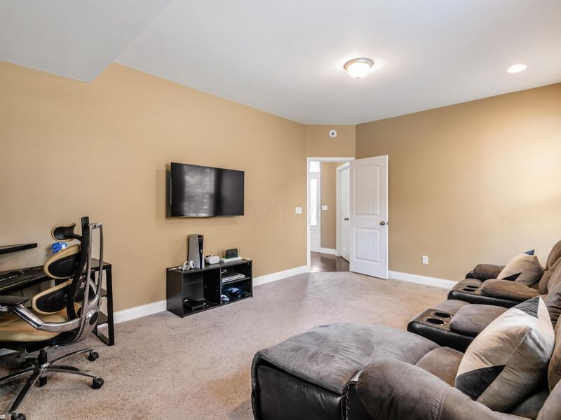 8520 Coldwater Drive, Powell, OH 43065 Photo 12