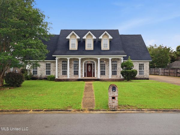 3516 S River Ridge Drive, D'Iberville, MS 39540