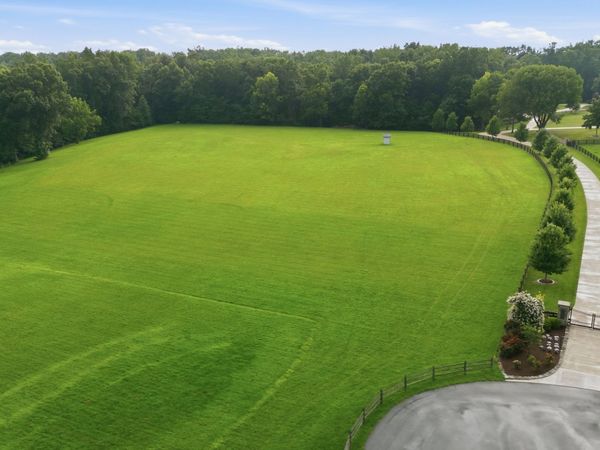 1 Casparis Rd, Franklin, TN 37064