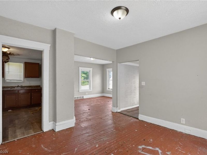 4134 E 142nd Street, Cleveland, OH 44128 Photo 13
