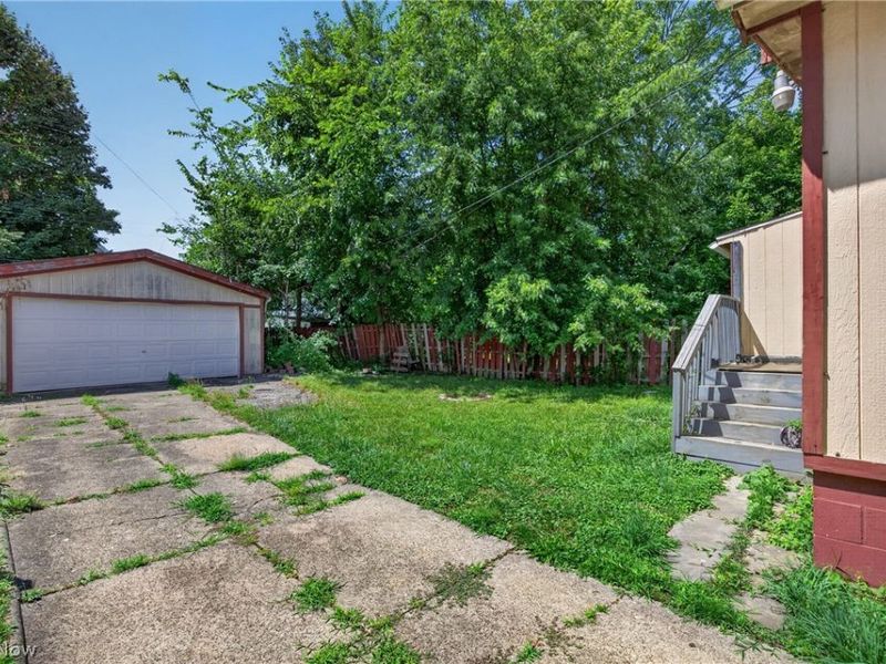 4134 E 142nd Street, Cleveland, OH 44128 Photo 4