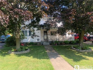 285 W Main Street , Fredonia, NY 14063