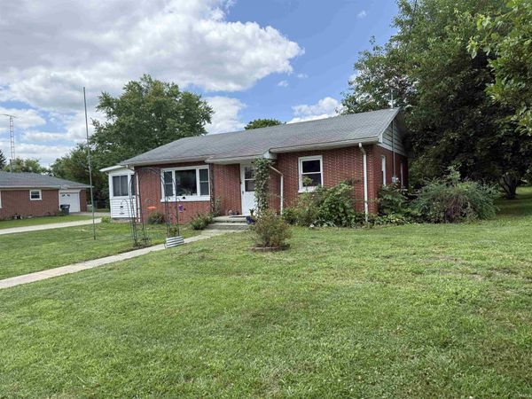 410 S Main Street, Farmland, IN 47340