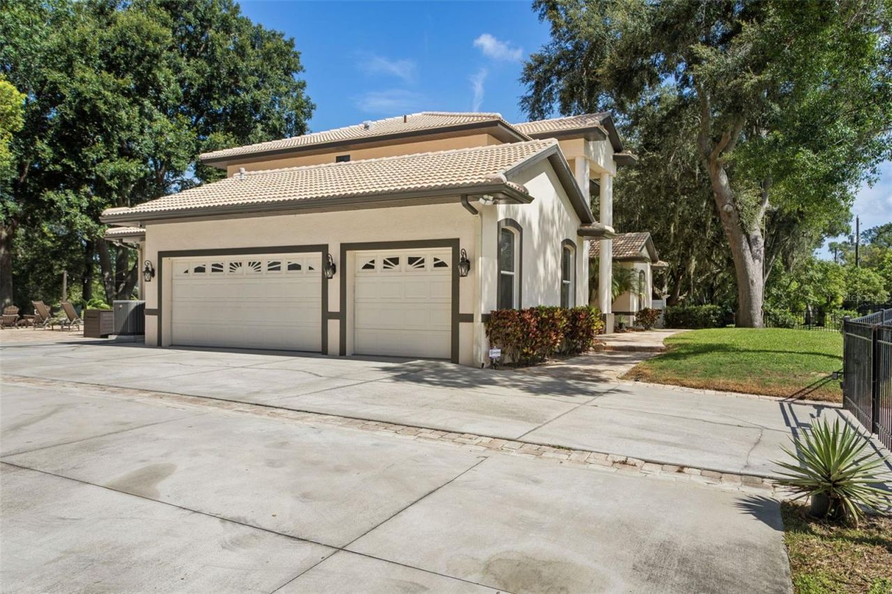 793 Duque Road, Lutz, FL 33549 Photo