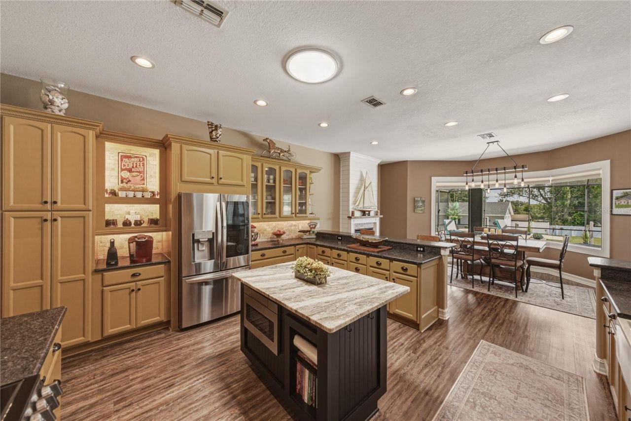 37405 Highridge Drive, Dade City, FL 33525 Photo