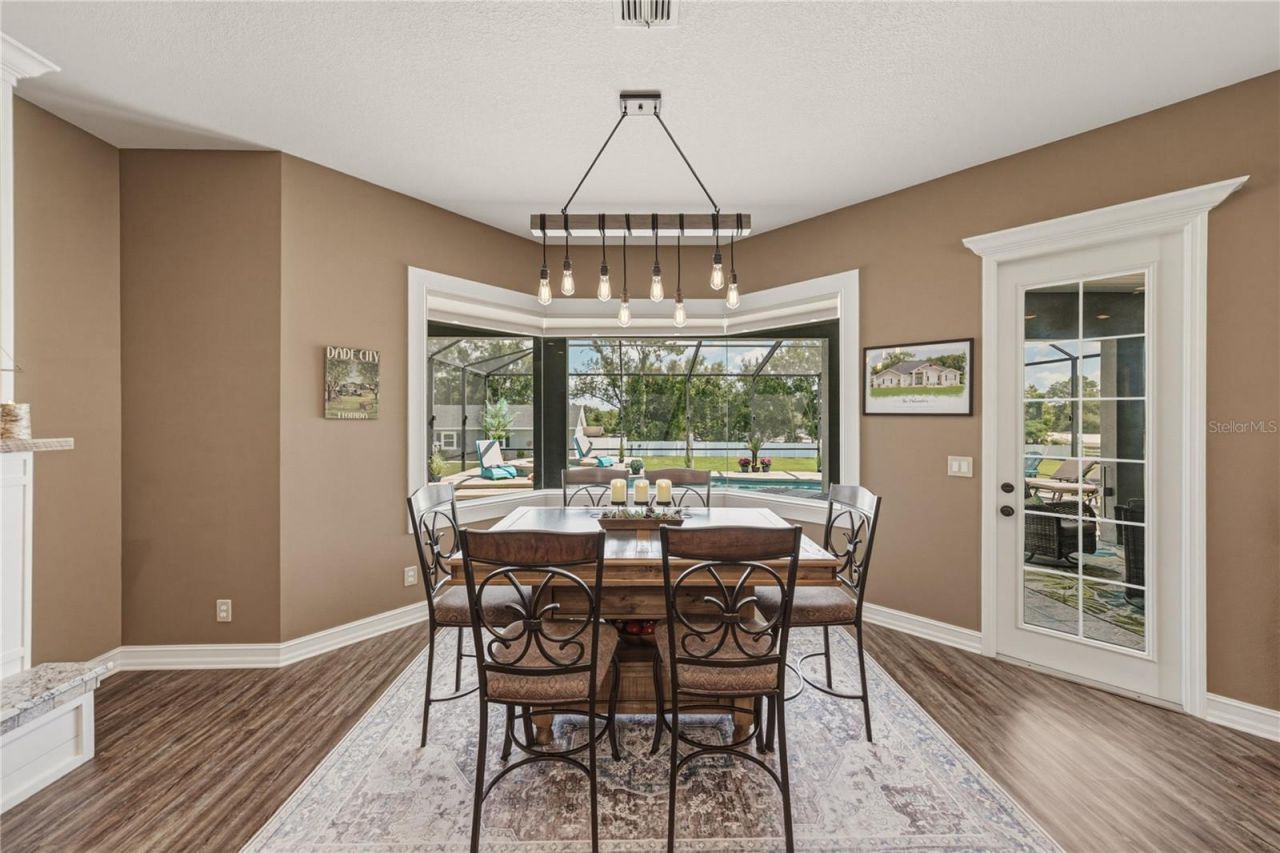 37405 Highridge Drive, Dade City, FL 33525 Photo