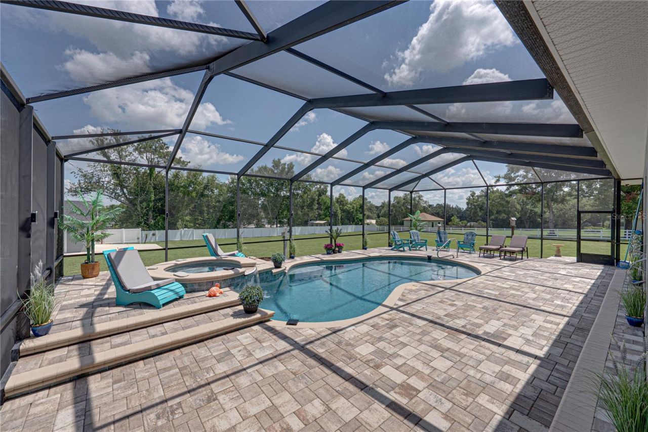 37405 Highridge Drive, Dade City, FL 33525 Photo