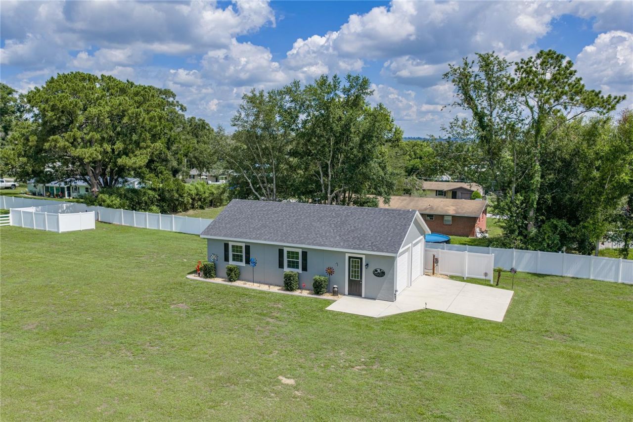 37405 Highridge Drive, Dade City, FL 33525 Photo