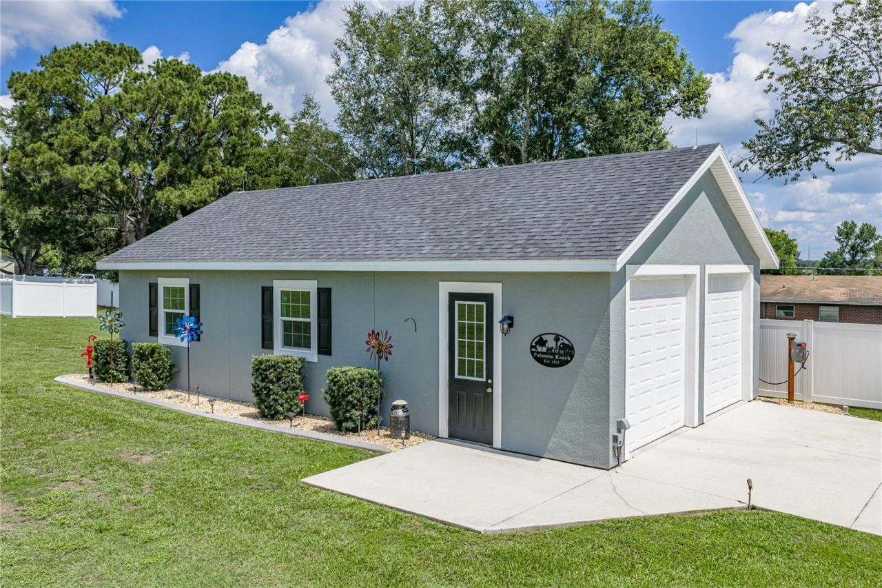37405 Highridge Drive, Dade City, FL 33525 Photo