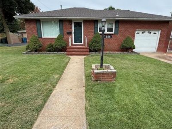 656 N 3rd Street , Wood River, IL 62095