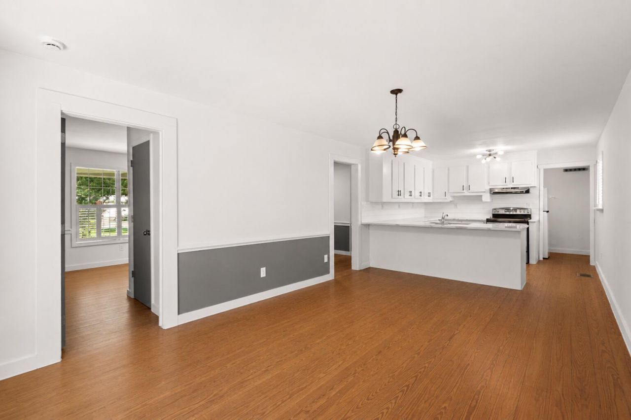 101 Lake Drive Photo 11