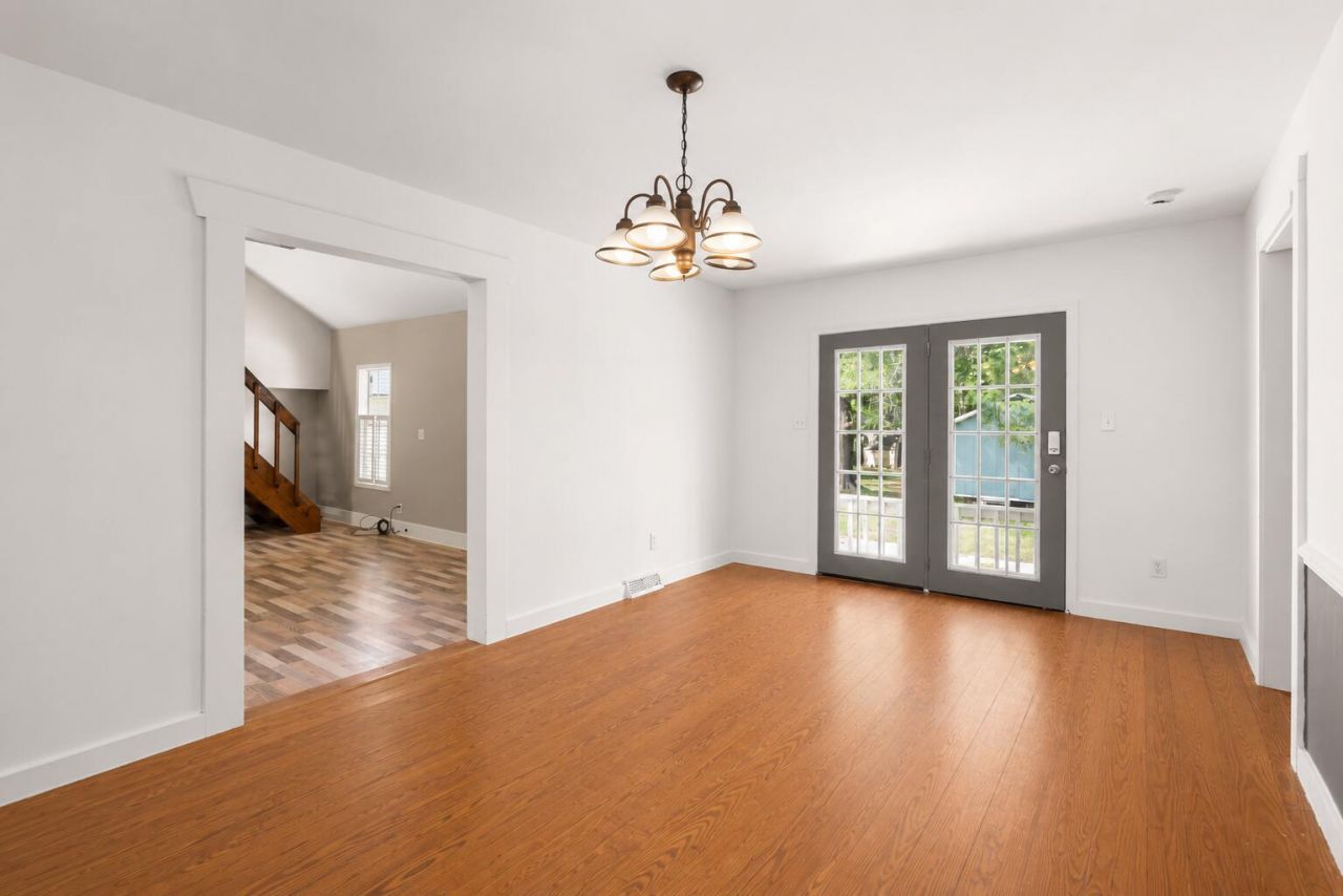 101 Lake Drive Photo 15