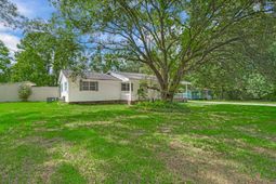 101 Lake Drive photo 4
