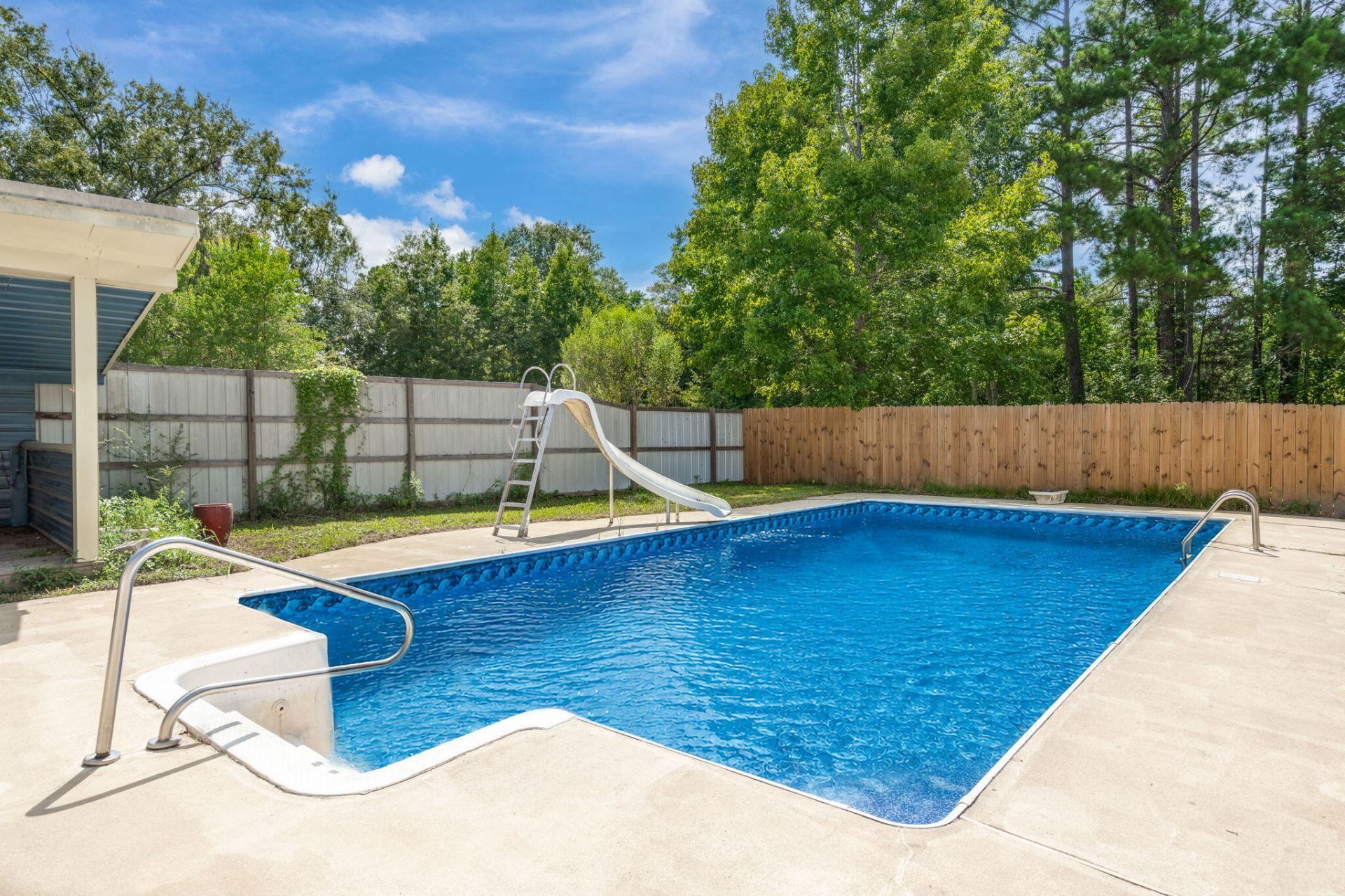101 Lake Drive Photo 45