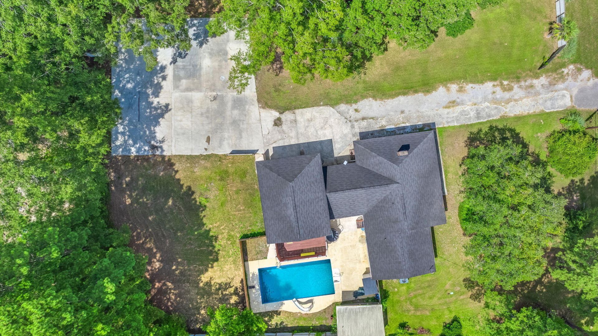 101 Lake Drive Photo 53