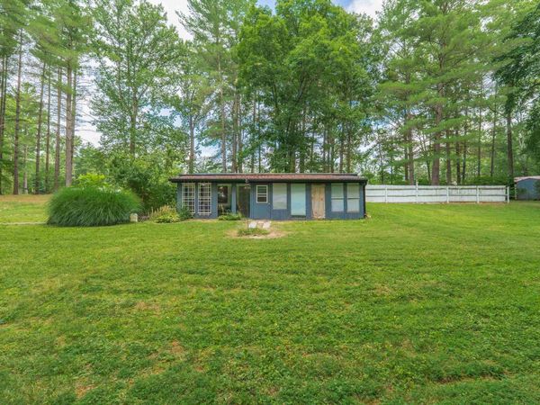 1260 N Lawrence Hollow Drive, Bloomfield, IN 47424